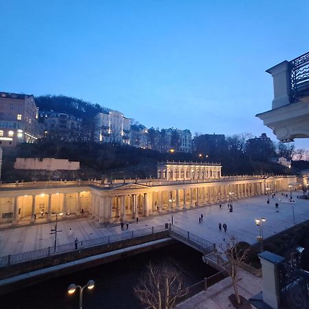 Apartments Stubsi With Colonnade View كارلوفي فاري المظهر الخارجي الصورة