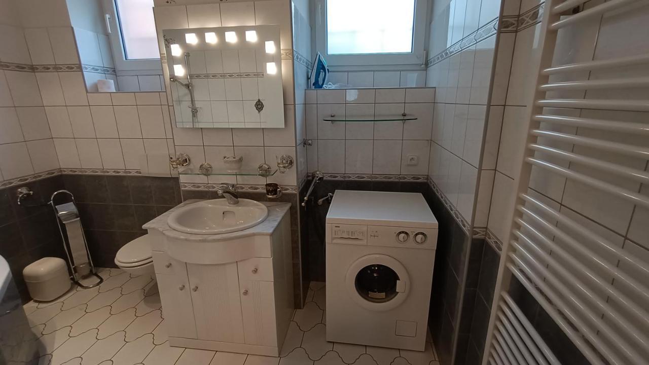 Apartments Stubsi With Colonnade View كارلوفي فاري المظهر الخارجي الصورة